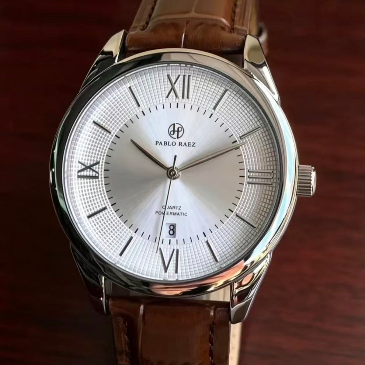 1PC Men's Watch, Analog Quartz Movement, Simple Textured Silver Dial, Calendar Function, Coffee-Colored Leather Strap, SUS304 Stainless Steel Case, Gift for Family and Friends, Quartz Wristwatches  [Sold 1000+ units]