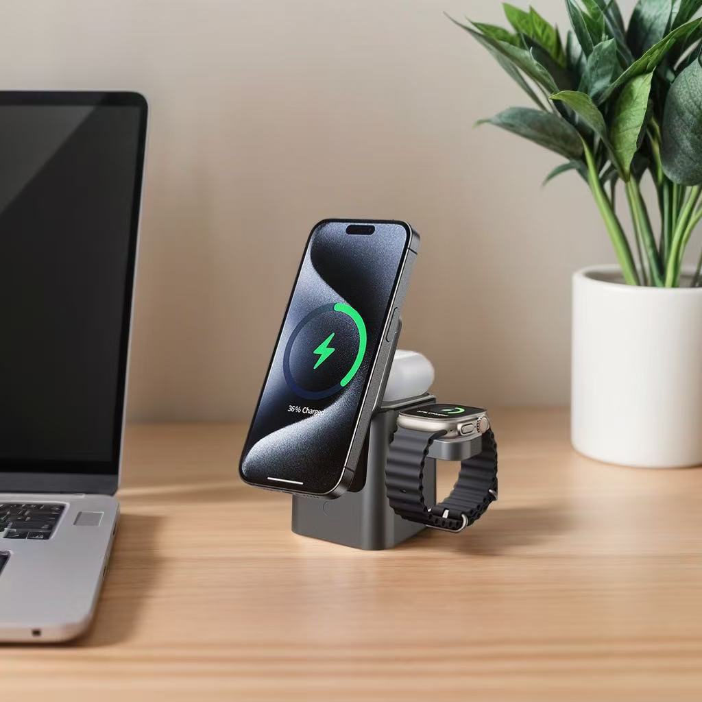 3-in-1 Auto Rotating Foldable Magnetic Wireless Charger, Multi-function Wireless Charging Stand（sold：978）